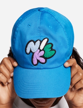 Gorra con visera curva hebilla Nike infantil